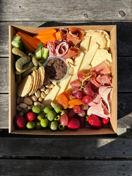 La Petite Box Classic or Veggie (2/3pers)